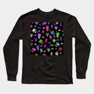 pattern with goats and frogs Long Sleeve T-Shirt